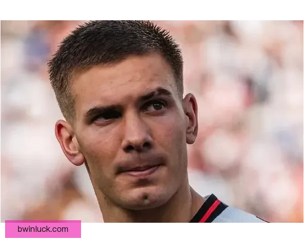 马斯坦托诺回应质疑称不自比梅西也非最差引援谈心态与期待未来